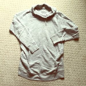 Maternity sweatshirt